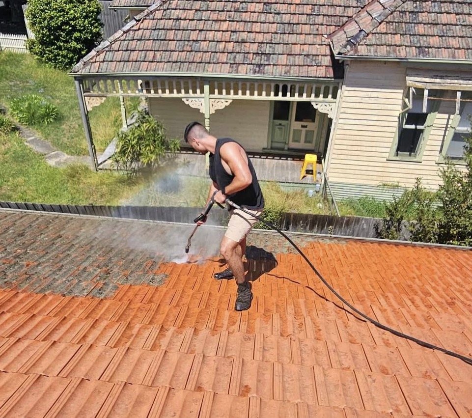 Pressure washing roof Melbourne south-east
